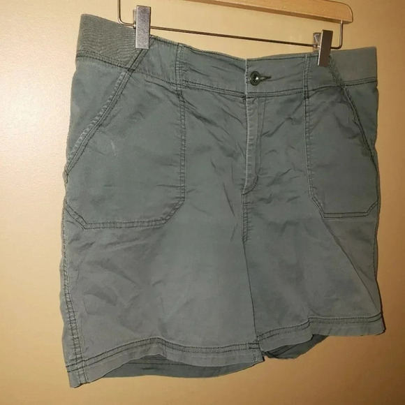 Lee Easy Fit 16 army green shorts - Picture 4 of 4